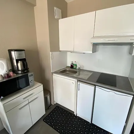 L'arbre Du Voyageur, Face A L'ocean, Quartier Des Presidents, 2 Pers *